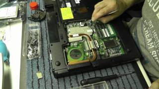 Repair instructions Fujitsu Siemens Amilo XA2528 laptop heating problems [upl. by Surazal364]